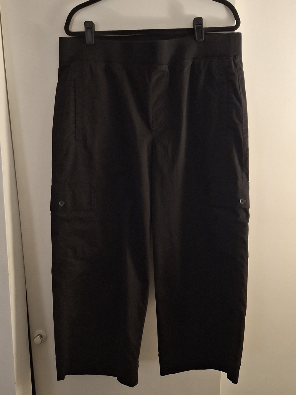 Chico's Women's Black Cargo Crop Wide Leg Pants